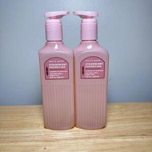 2x Bath & Body Works, White Barn Strawberry Poundcake Cleansing Gel Hand Soap